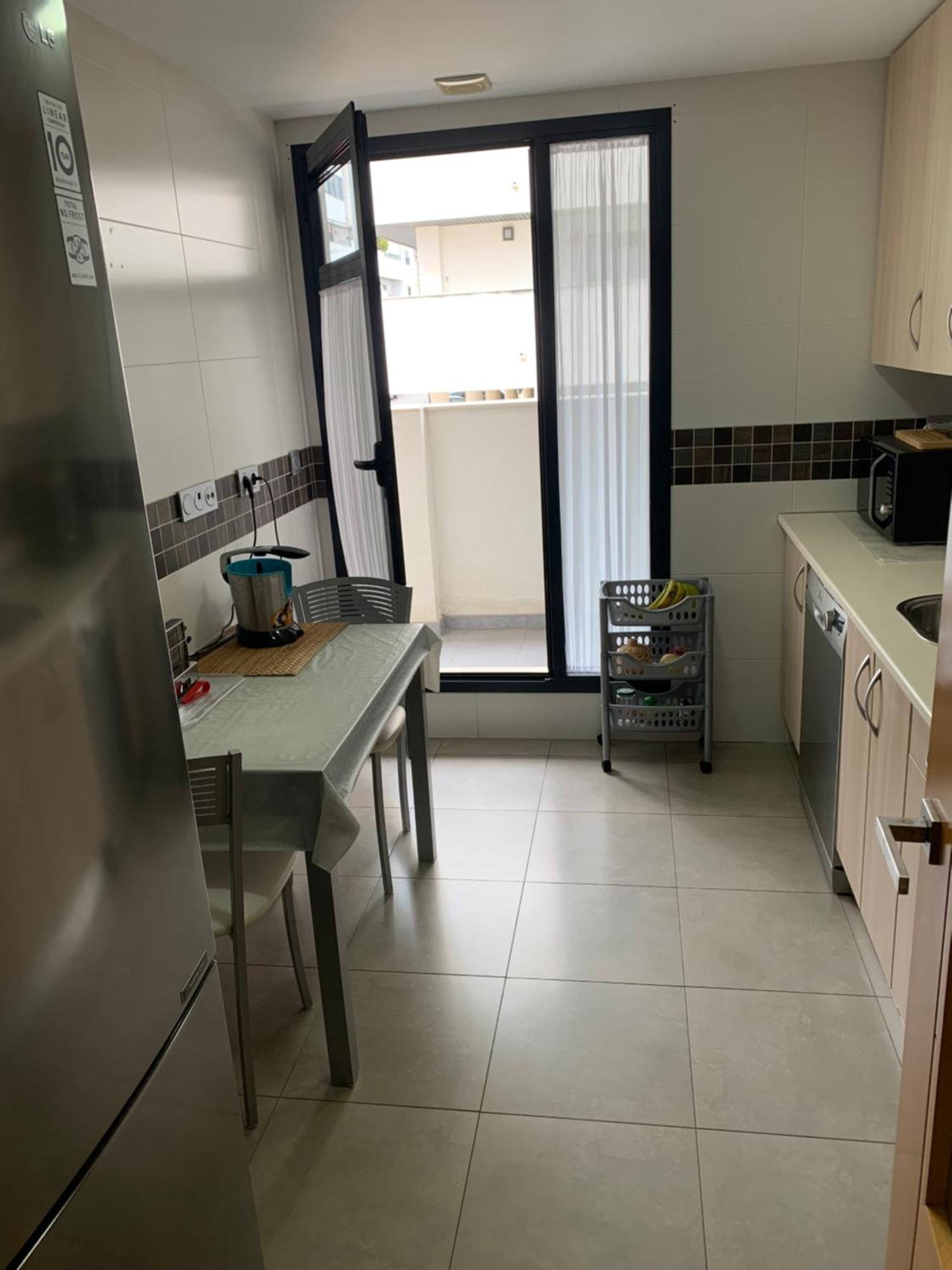 Habitacion Privada En Urbanizacion Con Piscina Y Pista De Padel เอลปูแอร์โต เด ซานตามาริอา ภายนอก รูปภาพ